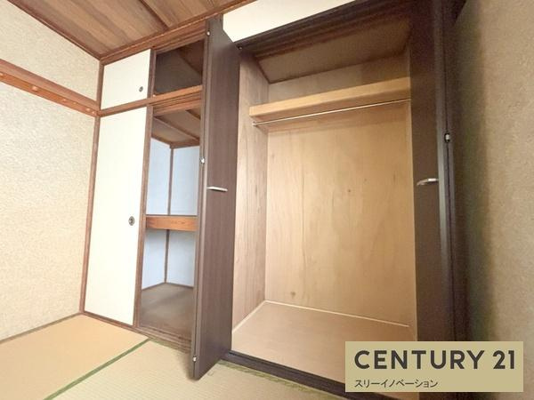 小林東3丁目貸家の収納