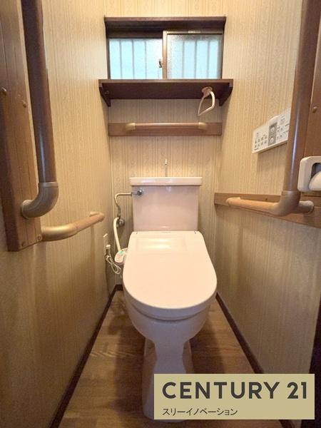 小林東3丁目貸家のトイレ
