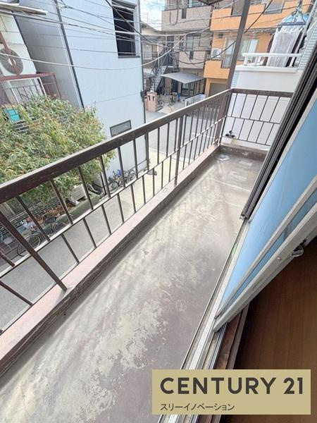 小林東3丁目貸家のバルコニー