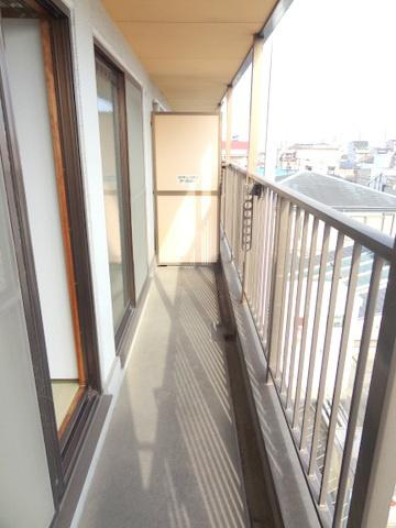 平和マンションのバルコニー|★日当たり良好★