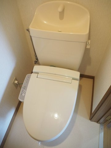 ヴィラ・アミティⅠのトイレ