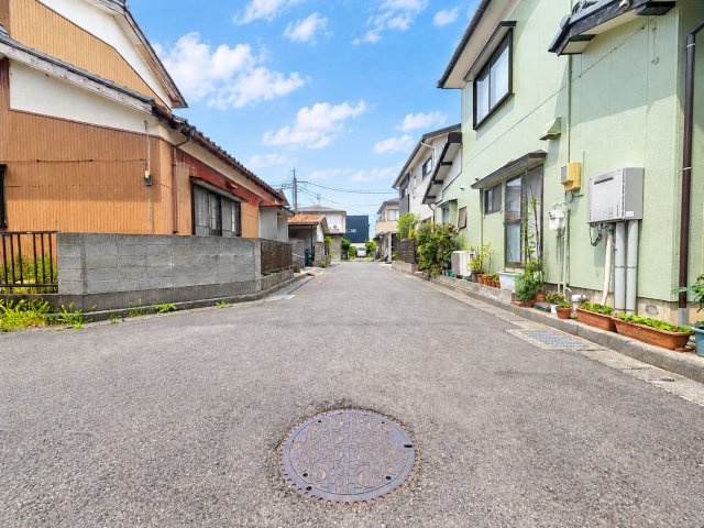 鳥屋野　290万円の前面道路含む現地写真
