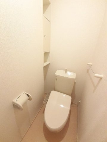 クローバー　ハウスのトイレ|コンパクトで使いやすいトイレです