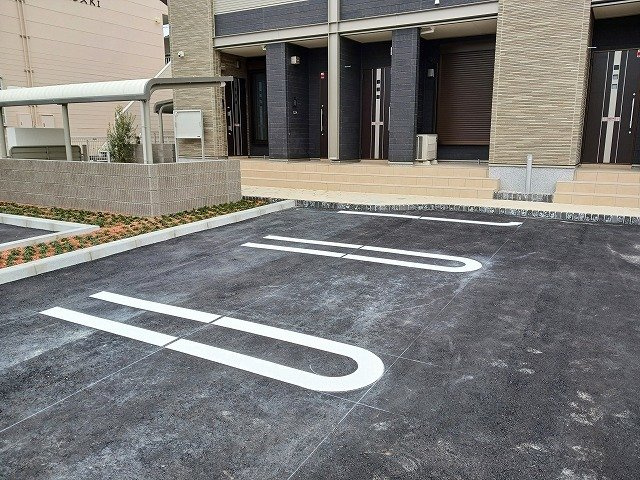 エクシードⅡの駐車場|カースペースがあります