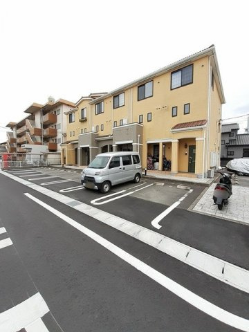 スカイ　アメニティーの駐車場|駐車場です