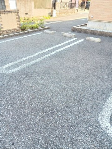 リバーサイド大江の駐車場|駐車場に車を止められます