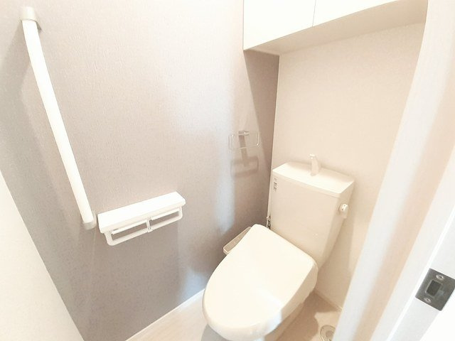 レジェ　リヴィエール　Ⅰのトイレ|落ち着いたトイレです
