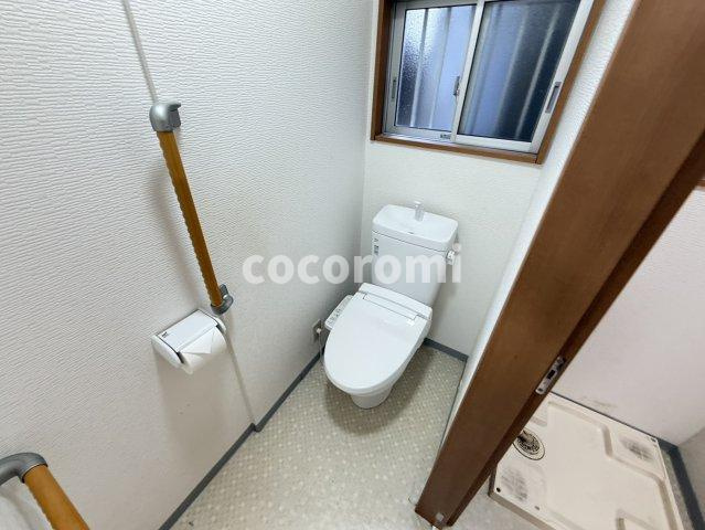 池田旭町貸家のトイレ