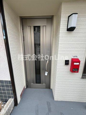 花園西町貸家のエントランス