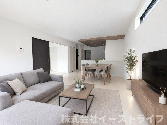 【新築戸建】　【オール電化】　【太陽光発電】　いわき市小名浜住吉5期の居間・リビング|3号棟のリビングダイニングに家具を配置したイメージ画像です
※本画像はCGで作成しており、実際に現地に 家具は置かれておりません。また、価格に 家具は含まれておりません。