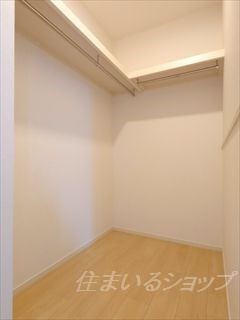 エミグランドＡの収納|ウォークインクローゼット