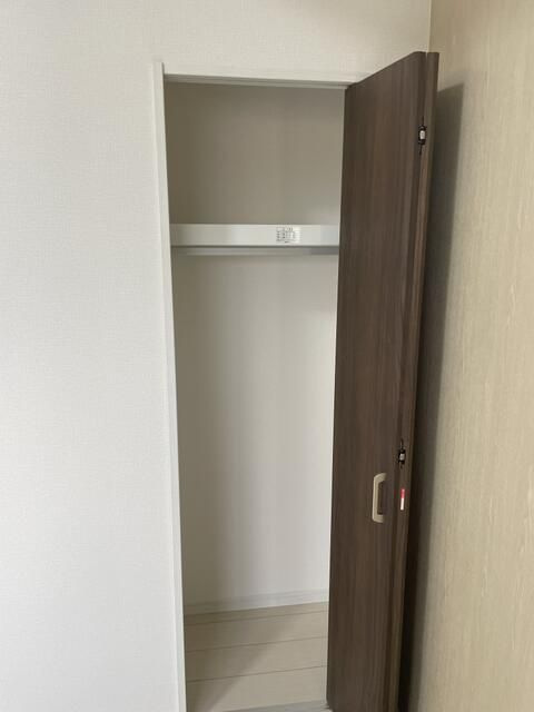 Ｓｏｕｔｈ Ｌａｇｏｏｎ六ッ川１丁目の収納