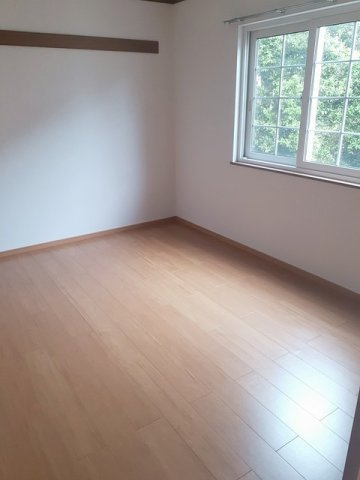 アンソレイエⅠの内装|明るい室内です