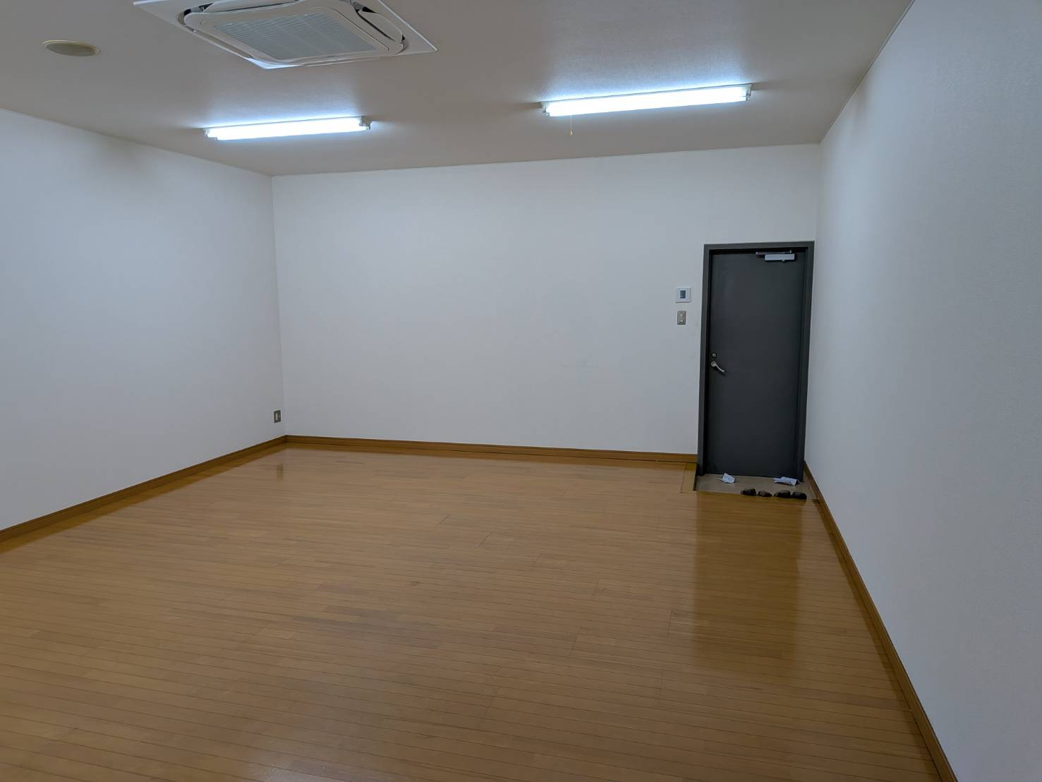 新玉名倉庫の内装