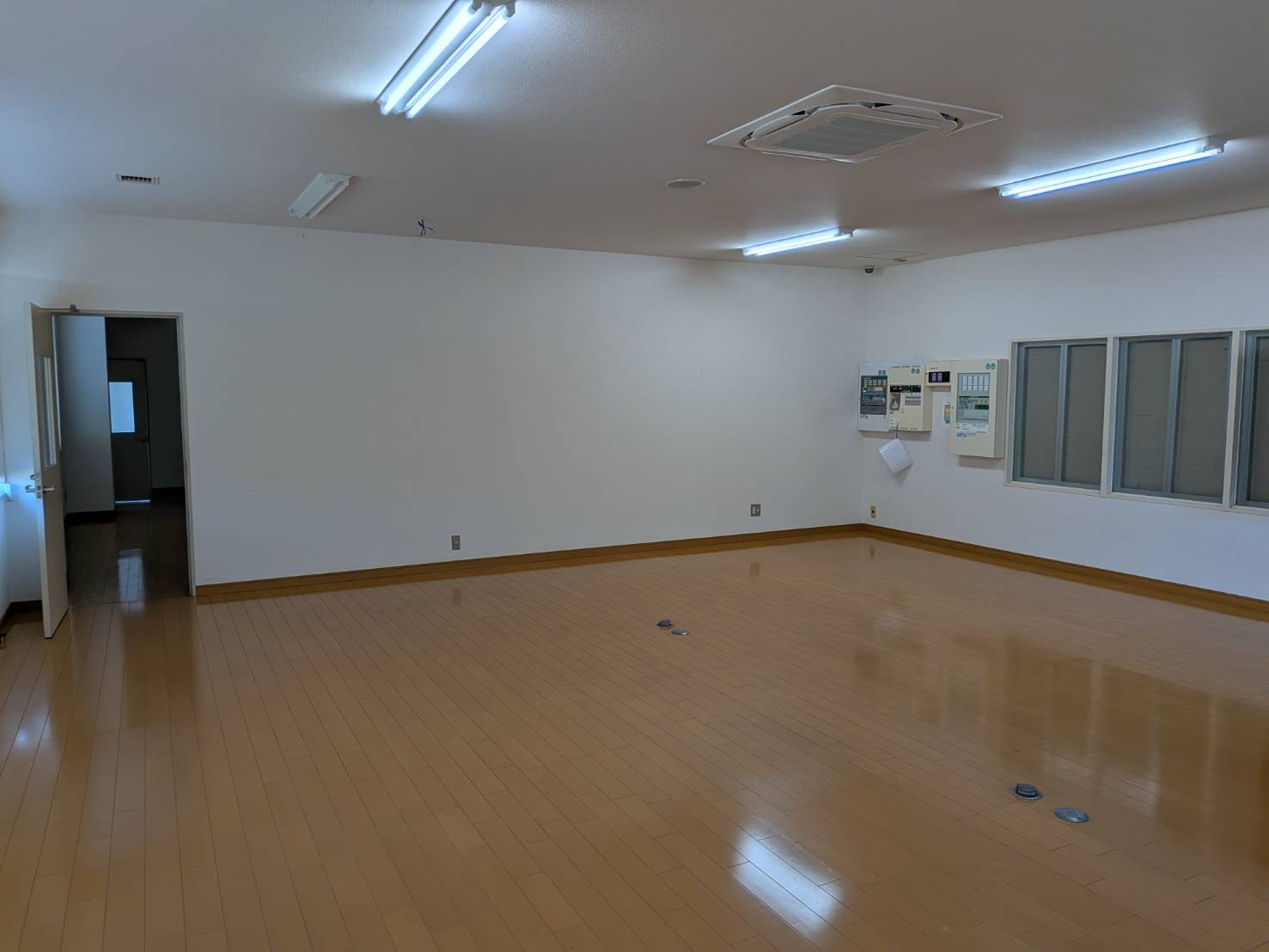 新玉名倉庫の居間・リビング