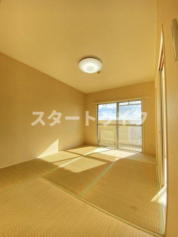 大阪市東淀川区下新庄４丁目の賃貸マンションの収納