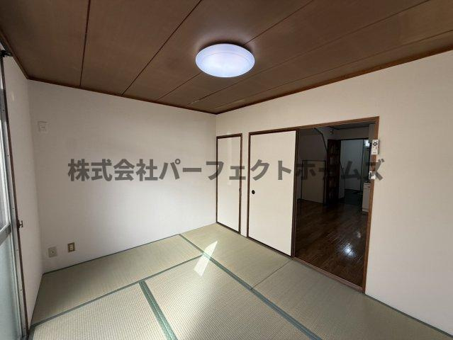 船橋本町2丁目戸建　賃貸の和室|和室、ちょっとしたくつろぎスペースにいかがでしょうか