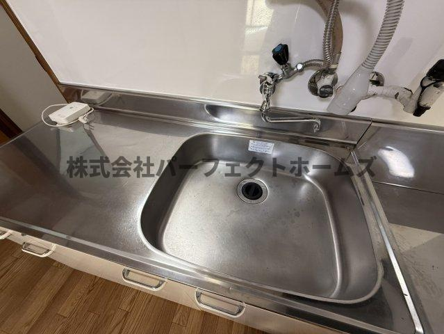 船橋本町2丁目戸建　賃貸のキッチン|コンパクトなキッチンで掃除もラクラク
