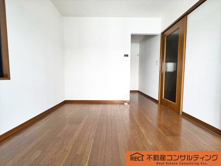 神戸市東灘区魚崎北町6丁目　中古戸建の居間・リビング|軽量鉄骨造！阪神青木駅徒歩11分！