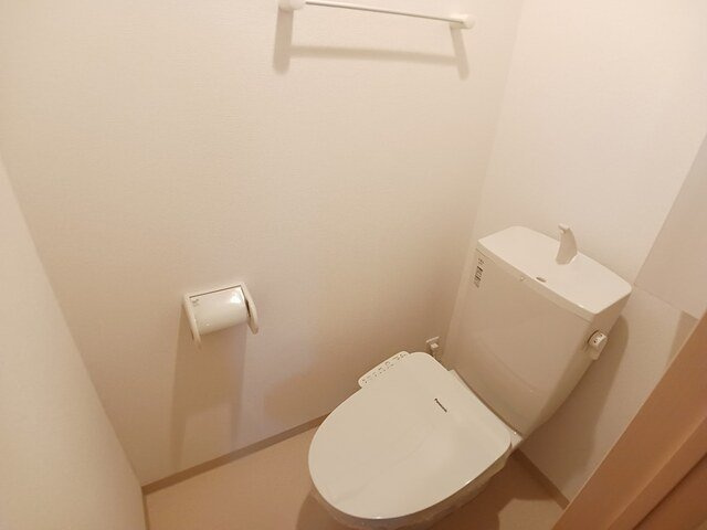 ヴィラ・チトセⅡのトイレ|シンプルで使いやすいトイレです