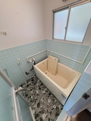 久留米中央ビルの浴室|コンパクトで使いやすいお風呂です