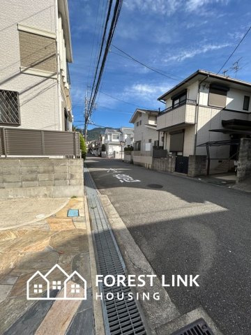 東山本新町3丁目の前面道路含む現地写真