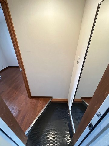 フローレンス西宮Ⅱの玄関