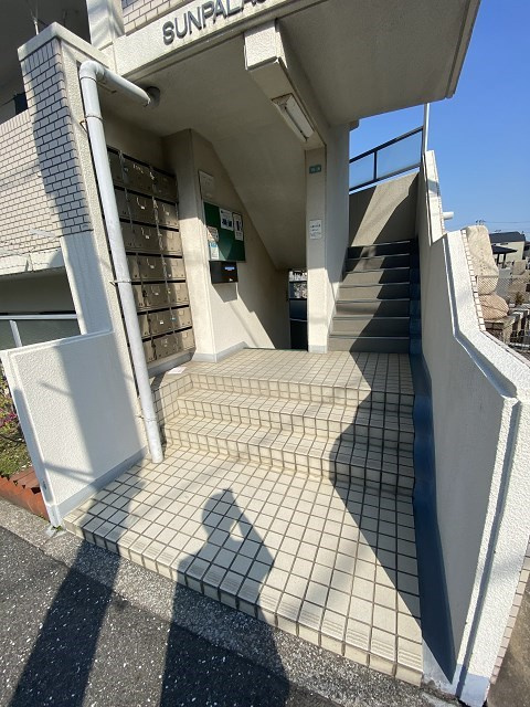 サンパレス甲子園（上鳴尾町）の外観