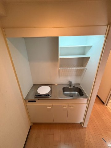 ダイドーメゾン大阪本町EASTのキッチン