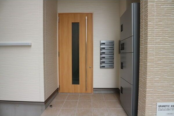 GRANDTIC大曽根北のエントランス