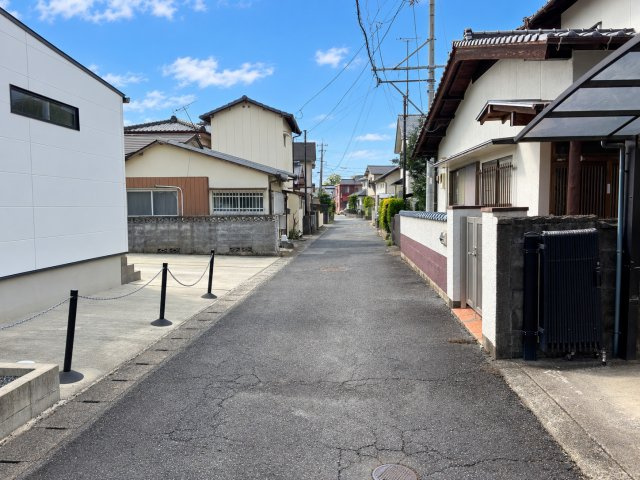 中央区出水3丁目・売地の前面道路含む現地写真