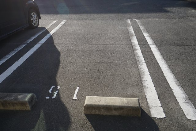ホワイトリバーハイツDの駐車場