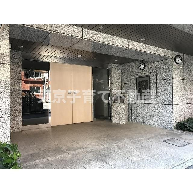 クオリア後楽園のエントランス