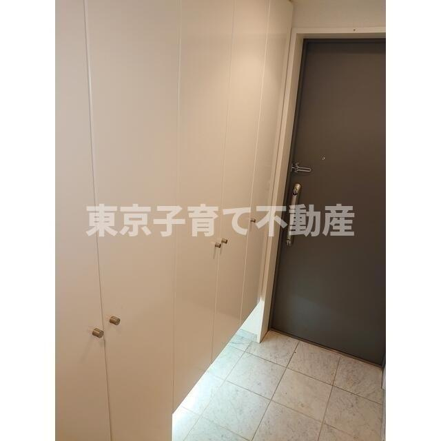 クオリア後楽園の玄関