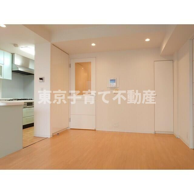 クオリア後楽園の居間・リビング