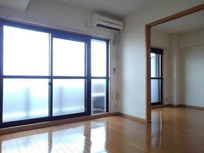 【居間・リビング】 | インターパークヒルズ | 使いやすい居間です