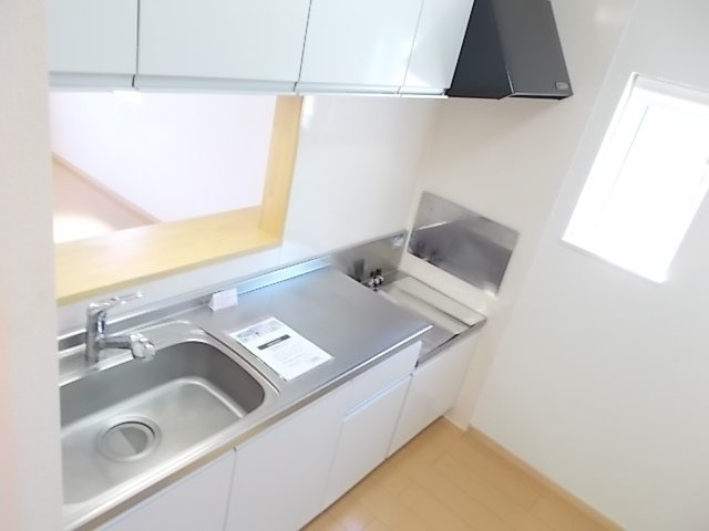 ドリーム　ブラッサム　Ⅳのキッチン|コンパクトなキッチンで掃除もラクラク