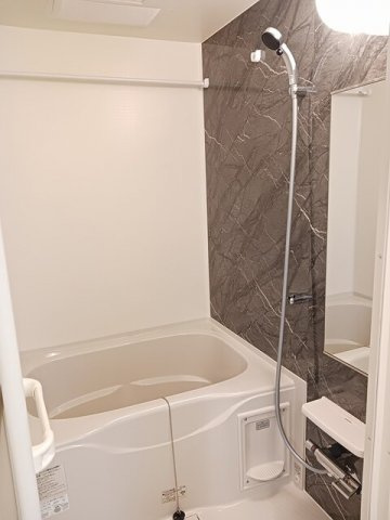 グランティーナの浴室|コンパクトで使いやすいお風呂です