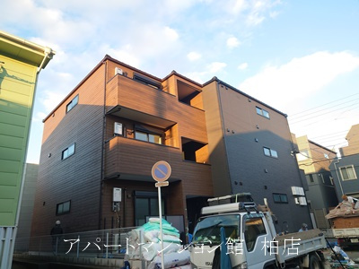 ルーブル柏若葉町の外観