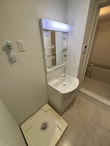 ルーブル柏若葉町の洗面所