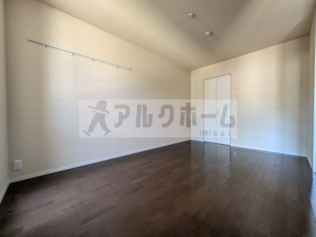 メゾンメルヴェイユの洋室