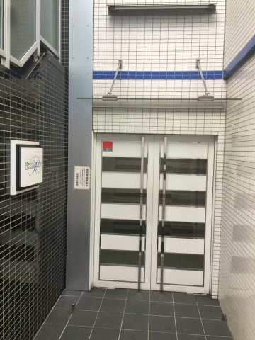 ベルグレードＲ３８５のエントランス