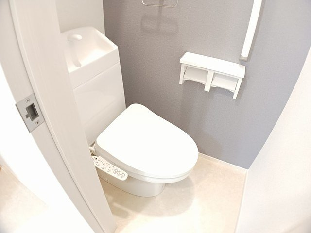 【トイレ】 | ロイヤルヒルズＶ | シンプルで使いやすいトイレです