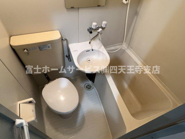 大阪市中央区谷町３丁目の事務所の浴室