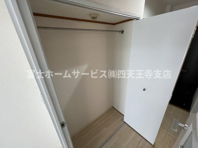 大阪市中央区谷町３丁目の事務所の収納