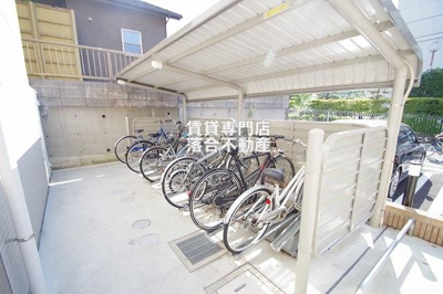 【その他共用部分】 | ブライト・Ｋ | 敷地内駐輪場完備