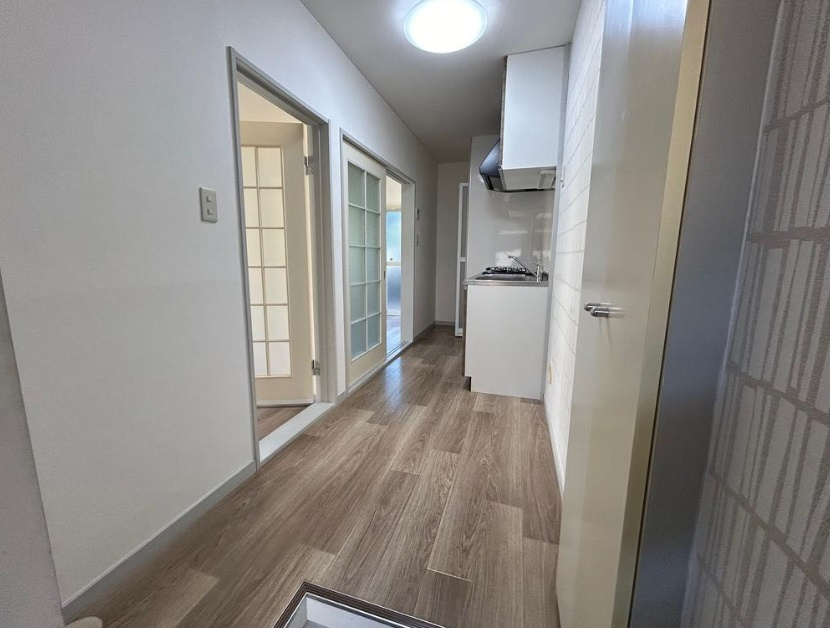 リバティヒル富美ヶ丘町の玄関|同物件別部屋写真