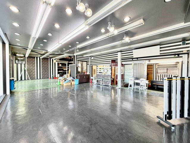 福田　店舗事務所　ロードサイド店舗の内装|【本日内覧可能】国道３１０号線沿いの事業用物件！店舗・居宅・倉庫からなる３階建で、延床面積は約147.48坪！営業拠点や事務所、資材・商品等の保管スペースを必要とする事業者様にもおすすめです♪