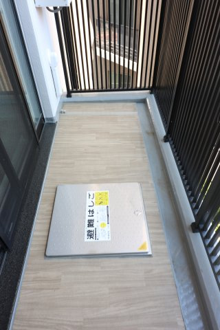 【バルコニー】