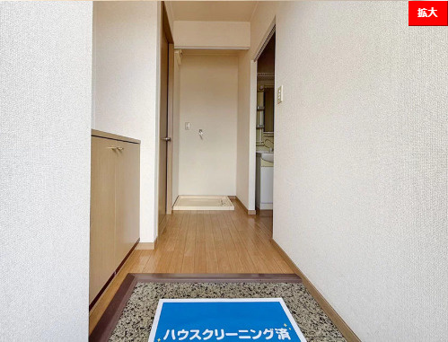 熊本市東区長嶺東３丁目のアパートの玄関